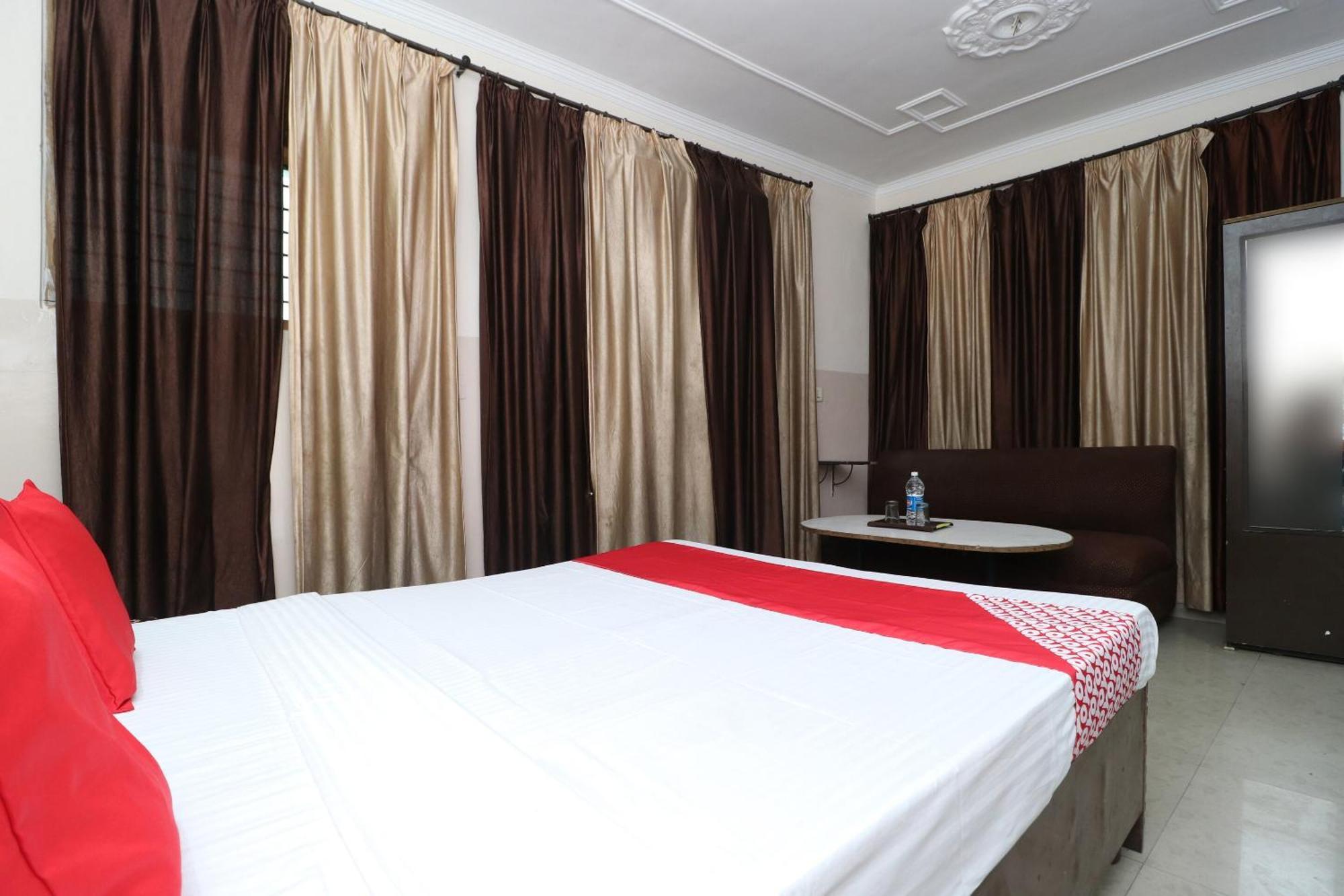 Hotel O Ashoka Residency Chandigarh Exterior photo